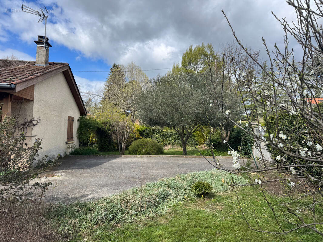 Maison à CHAPONOST