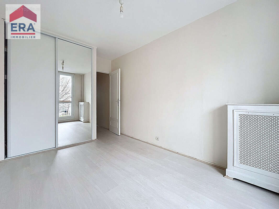 Appartement à IVRY-SUR-SEINE