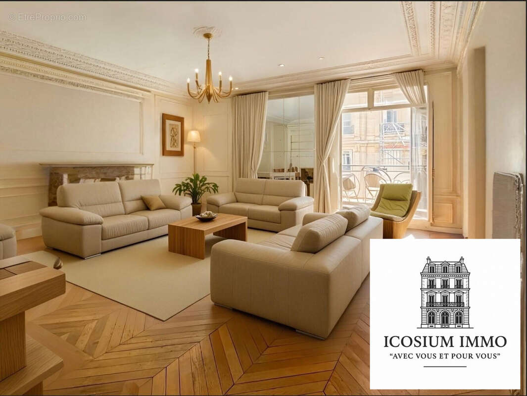 Appartement à PARIS-17E