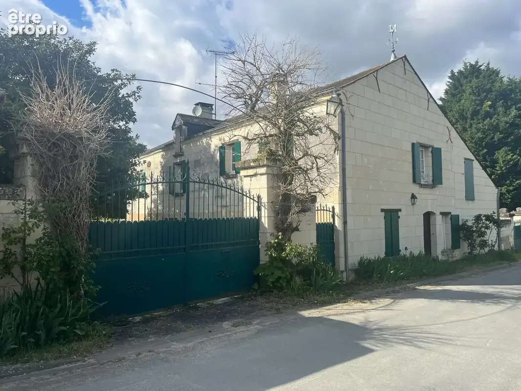 Maison à LE COUDRAY-MACOUARD