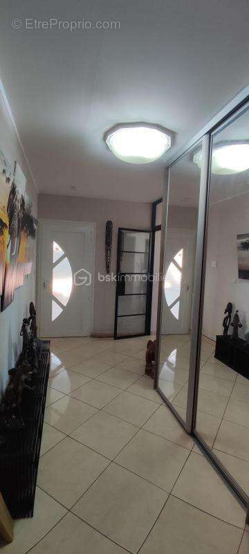 Villa de 132m² avec jardin, garage, piscine et terrasse - photo 19