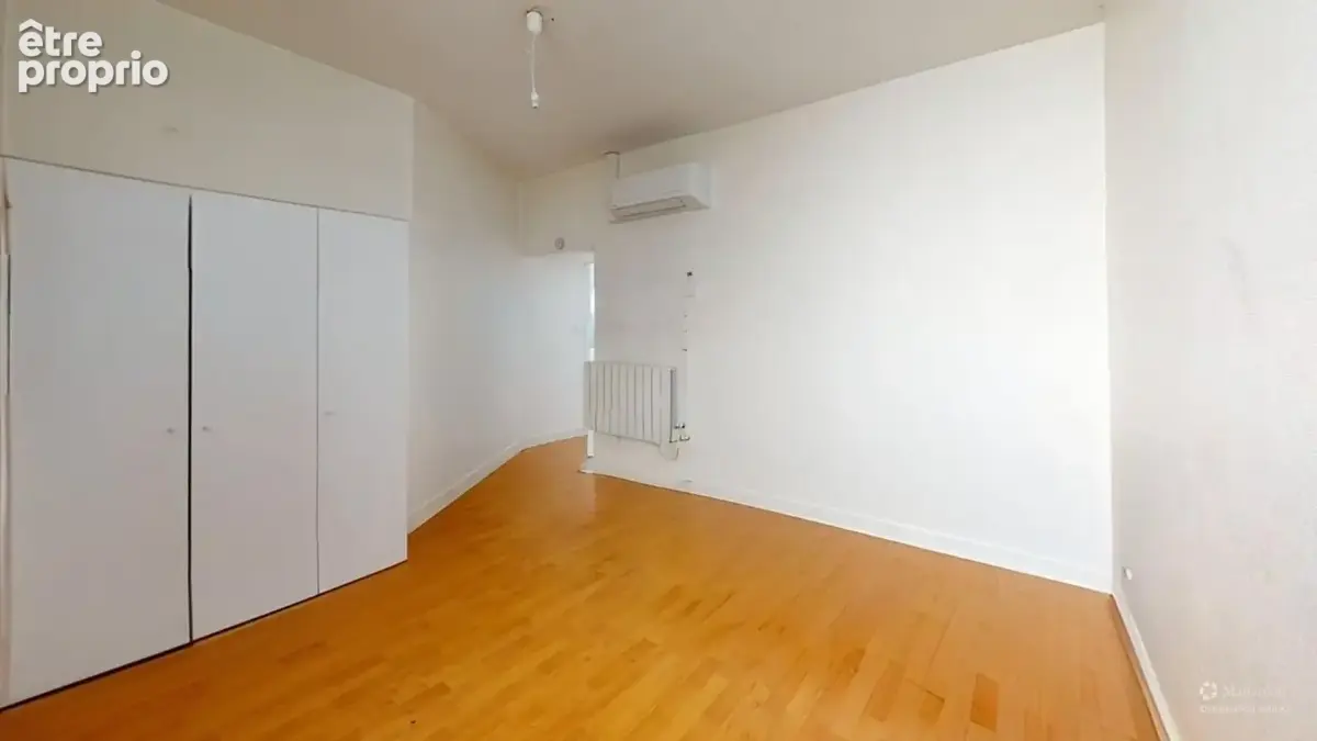 Ensemble de deux logements  SAINT MARTIN LA PLAINE (42) centre village - photo 23