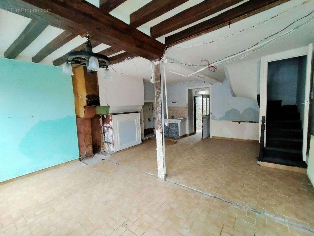 Maison à LIGNIERES-ORGERES