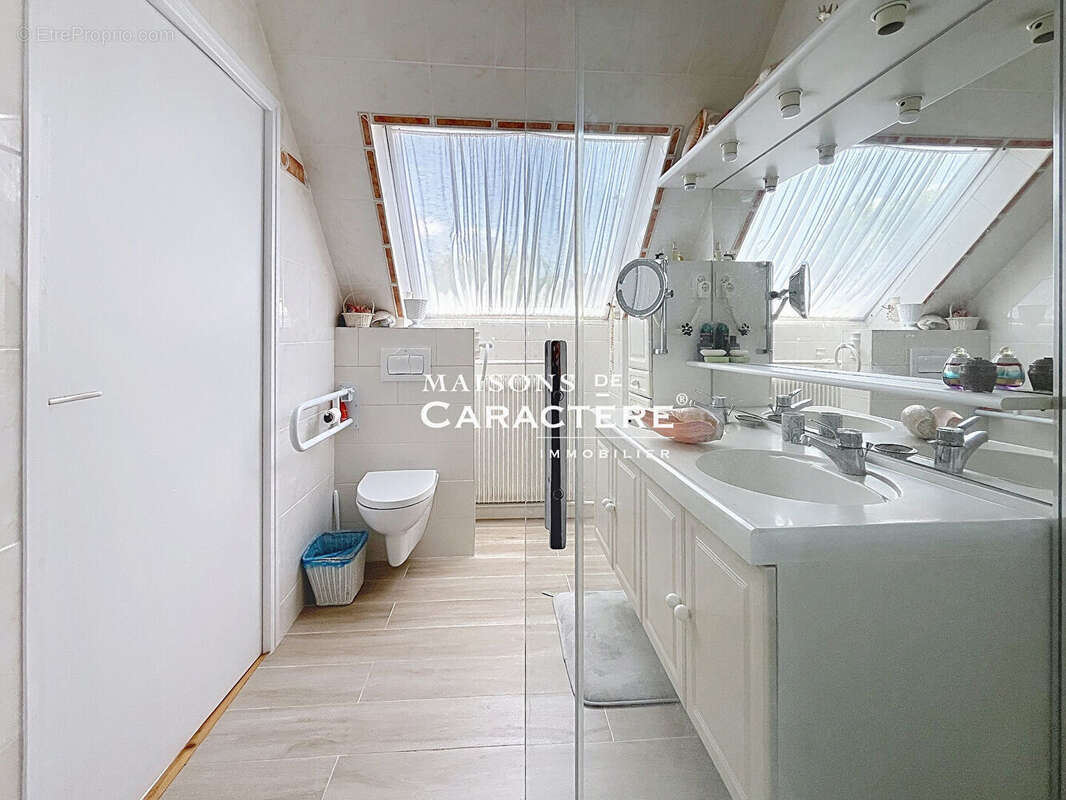 Maison à VERNOUILLET