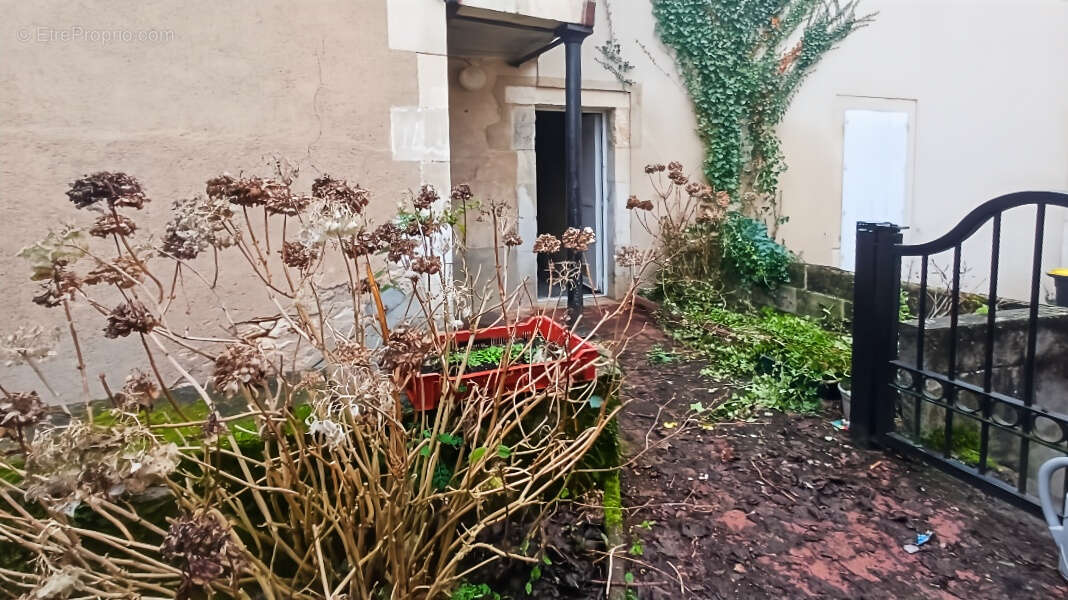 Maison bourg de Thenay 2 pièce(s) 60 m2 - photo 7