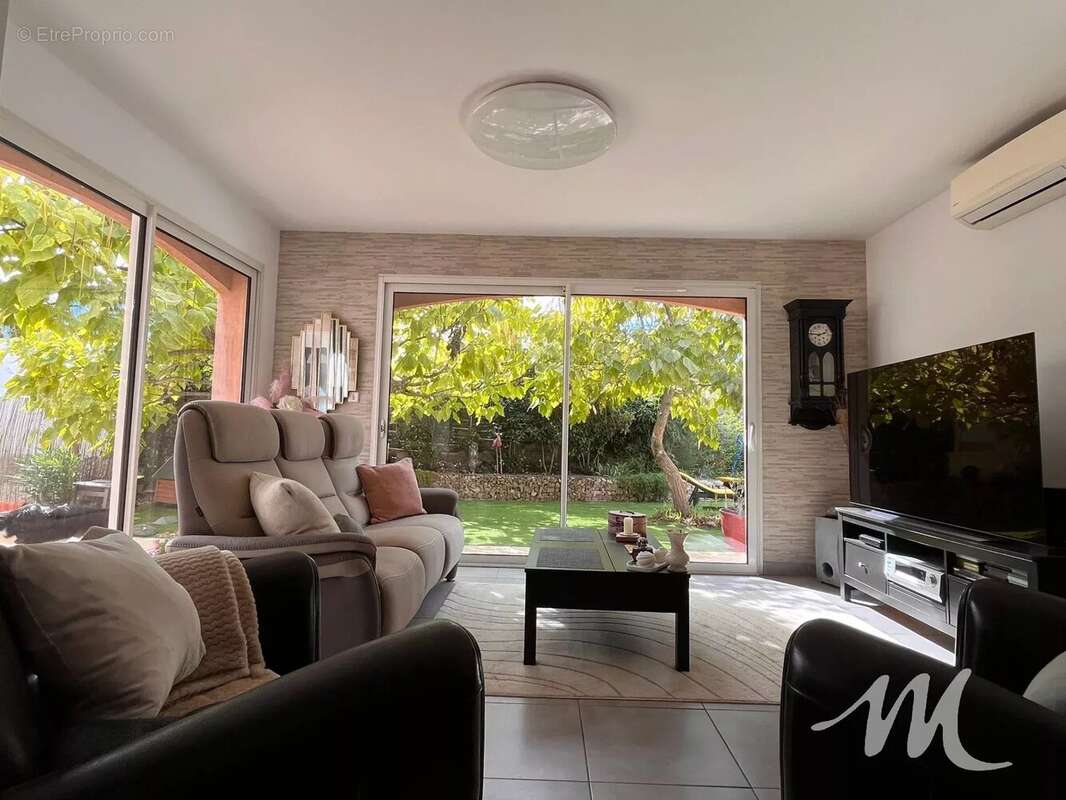 Maison à SAINT-MAXIMIN-LA-SAINTE-BAUME