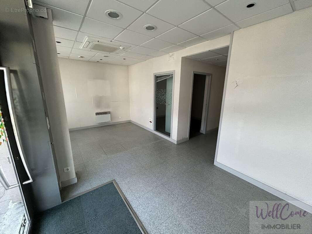 Commerce à SAINT-JEAN-DE-MAURIENNE