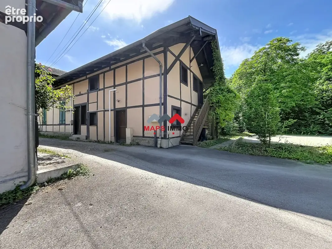 Ensemble immobilier  Restaurant + 3 appartements - photo 10