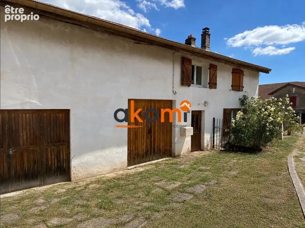 Maison 143 m² à Etival-Clairefontaine  - photo 1