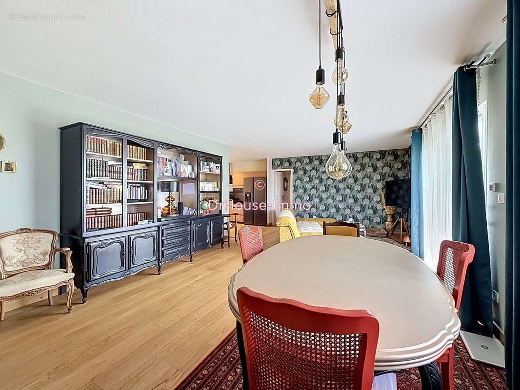 Maison à COULOUNIEIX-CHAMIERS