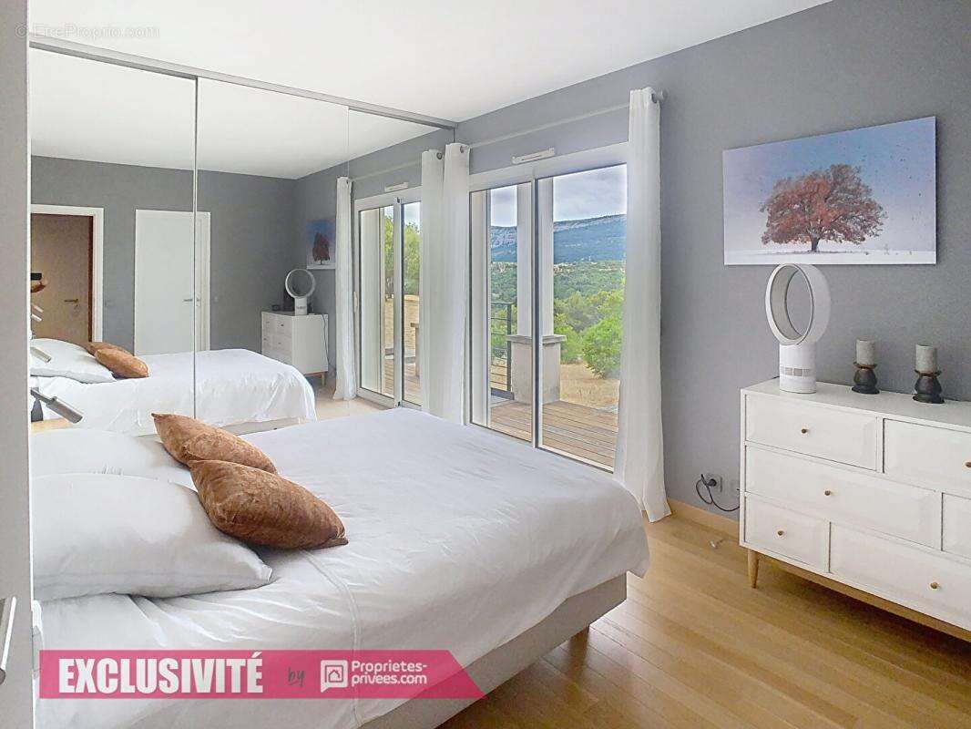 Maison à PLAN-D'AUPS-SAINTE-BAUME