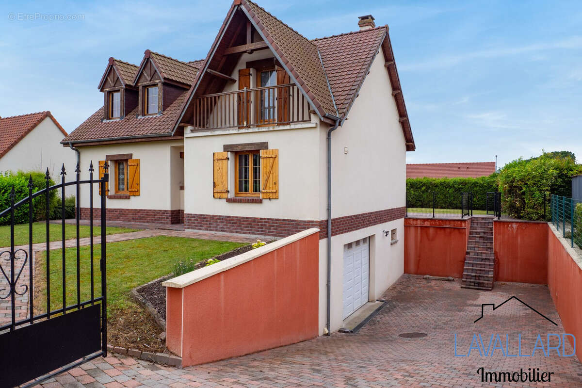 Maison 116 m² à Corbie  - photo 6