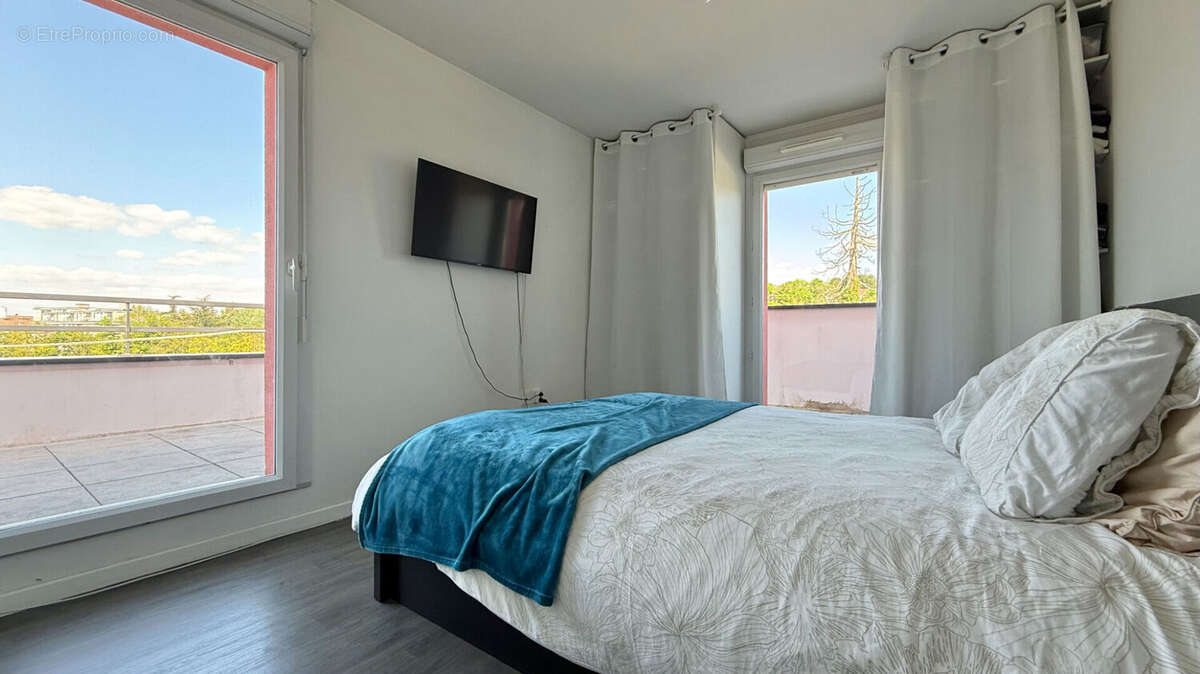 Appartement à CORBEIL-ESSONNES
