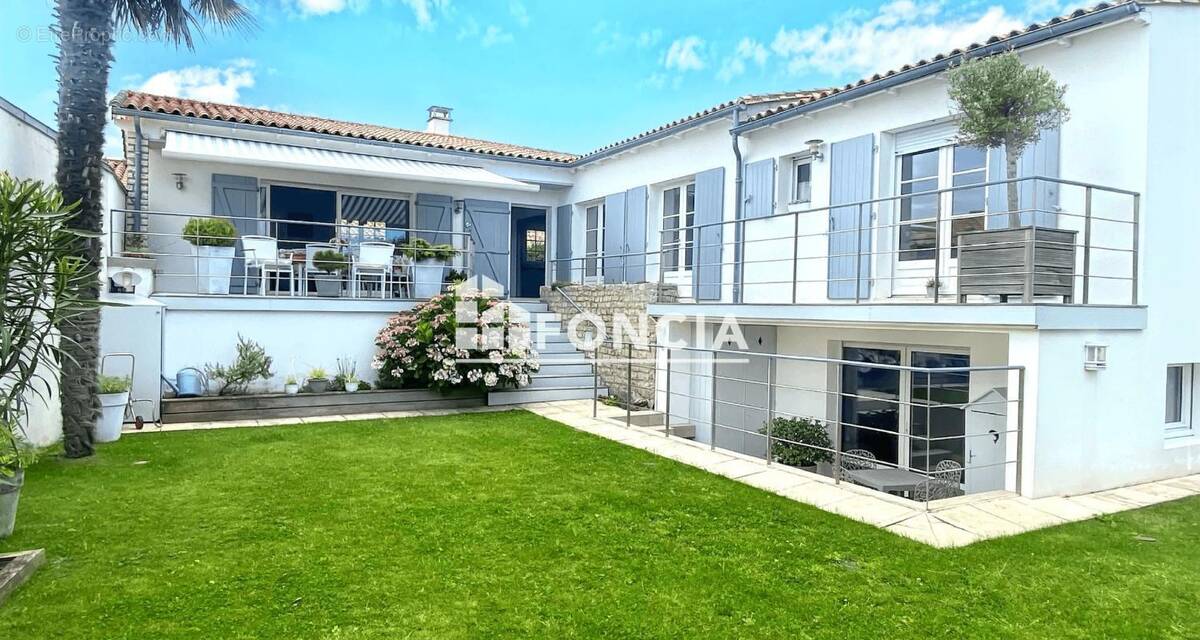 Maison à LA FLOTTE