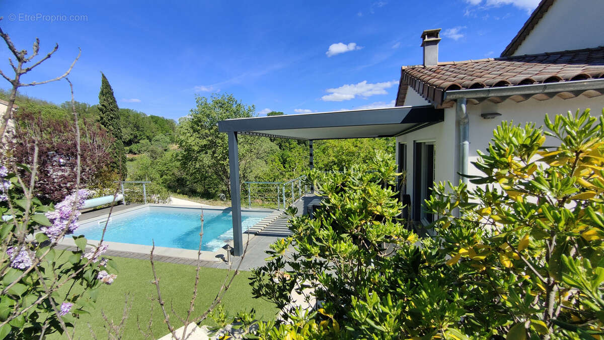 Maison à VINEZAC