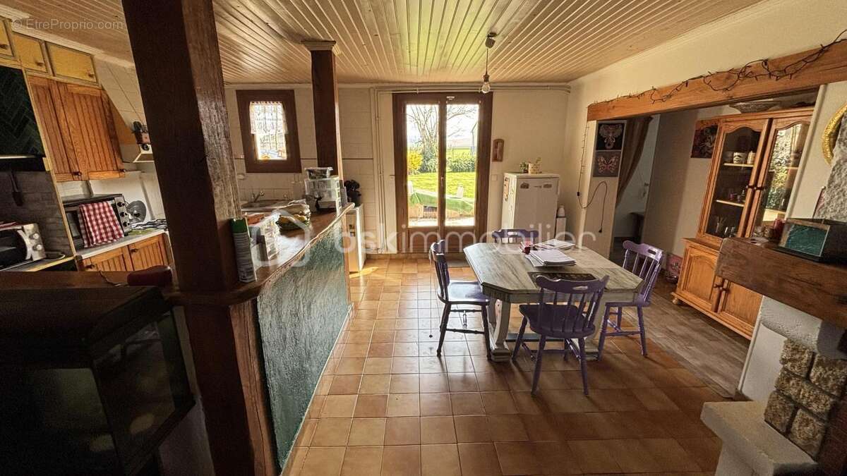 Maison à THEIL-SUR-VANNE