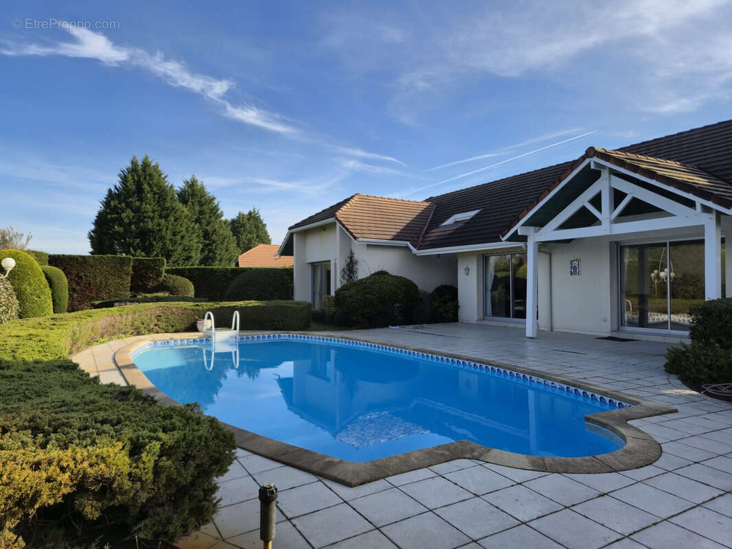 Maison 148 m² à Pessac  - photo 2