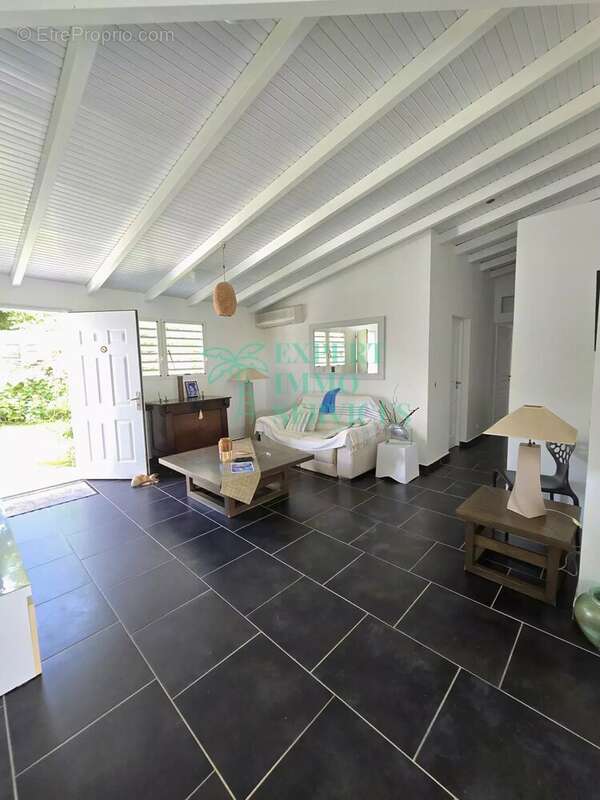 Maison à GRAND-BOURG