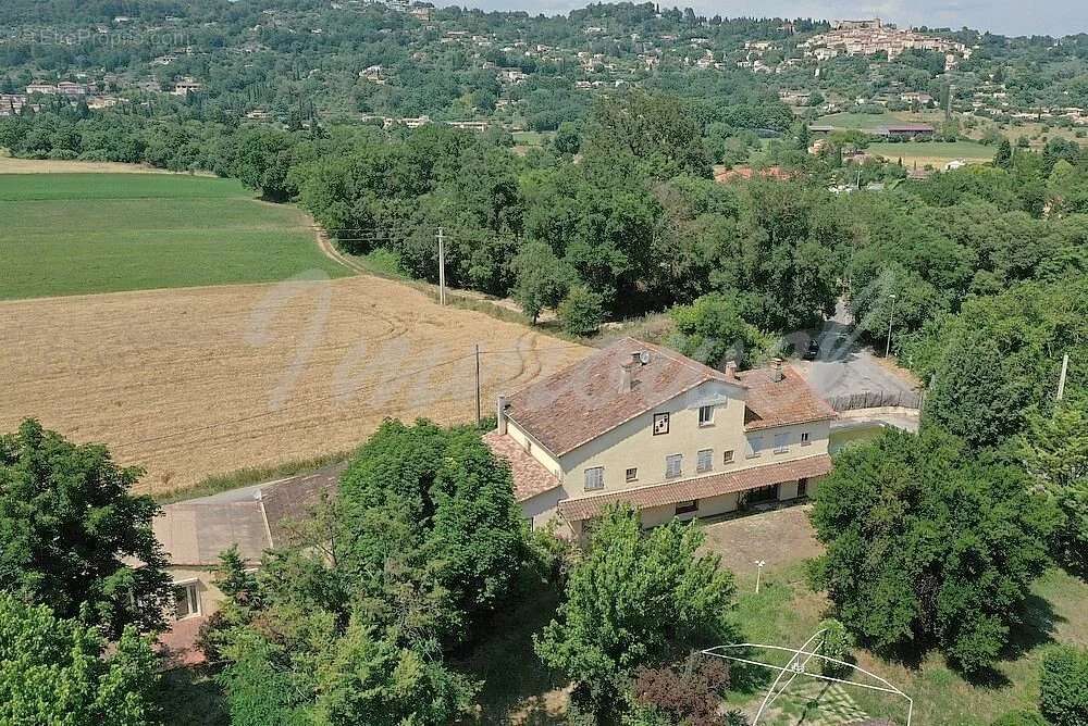 Idéal activité équestre Bâtisse à rénover de 560 m² terrain 7 hectares - photo 2