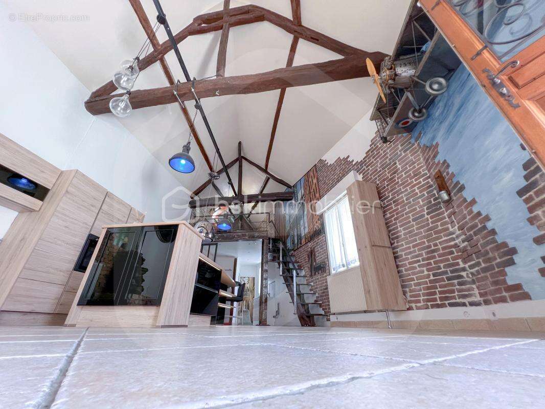 Maison à FRESNES-SUR-MARNE