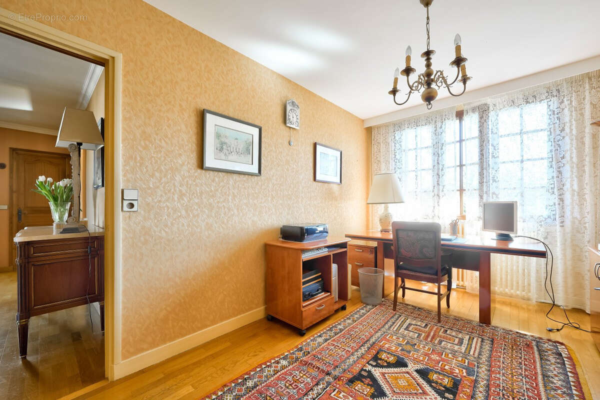 Maison à VIRY-CHATILLON