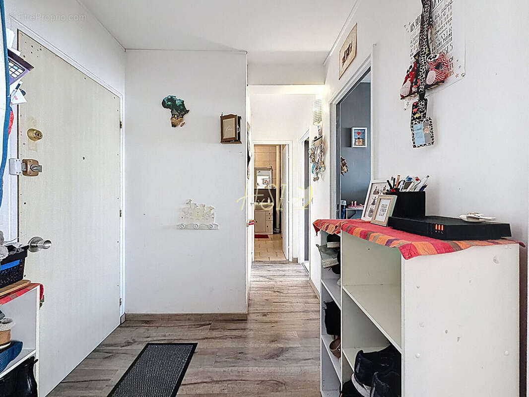 Appartement à COLOMBES