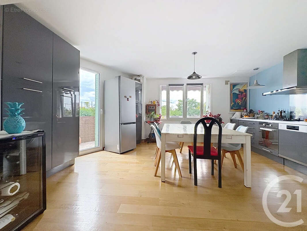 Appartement à CHAMPIGNY-SUR-MARNE