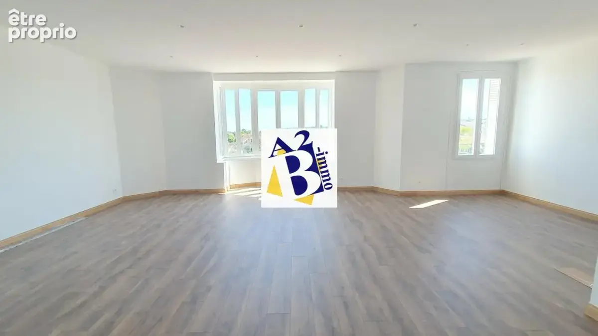 Place victor Hugo, Appt T5 de Standing, 123m² - photo 5