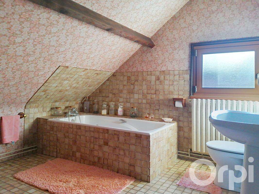 Maison à SAULX-LES-CHARTREUX