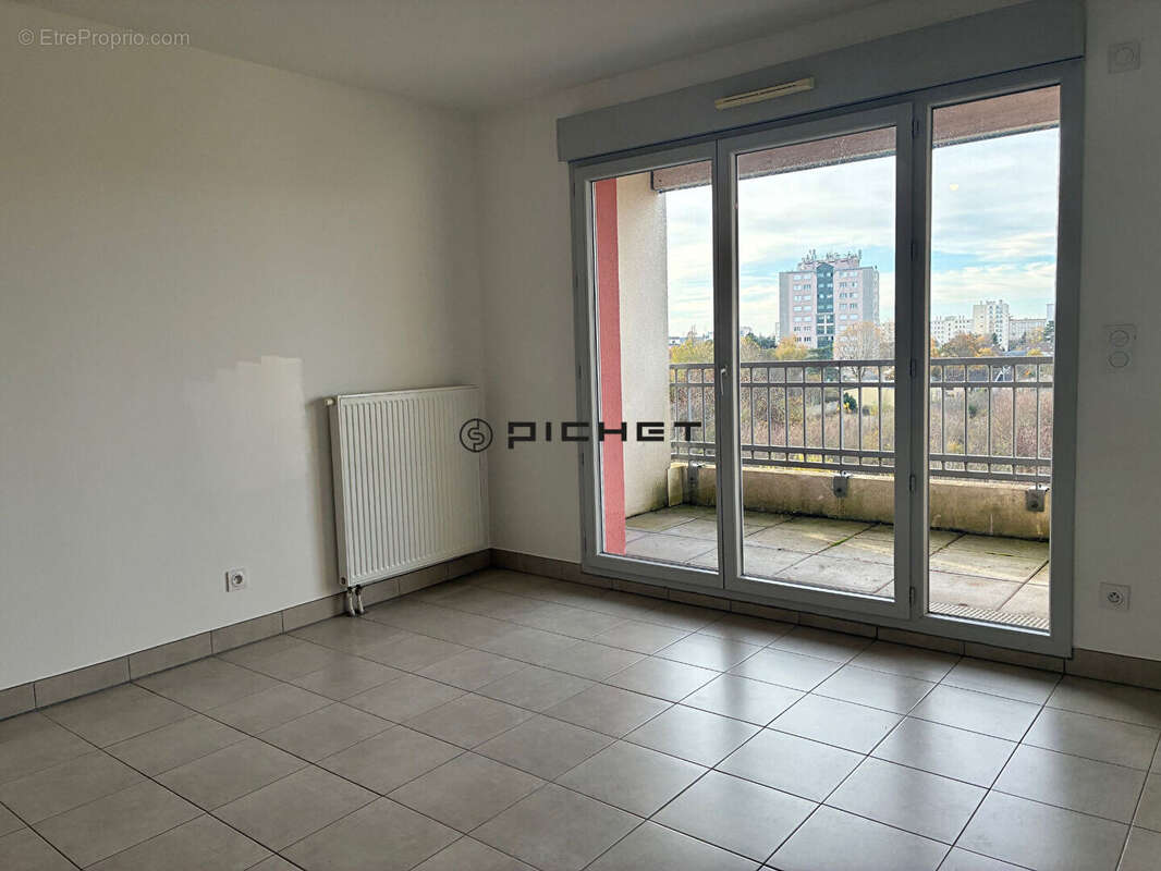 Appartement à LUCE