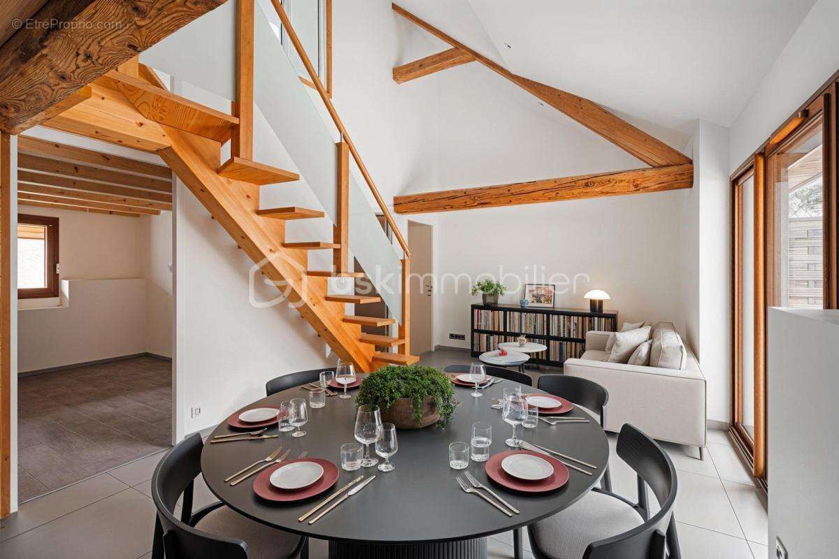 Appartement à VAULX