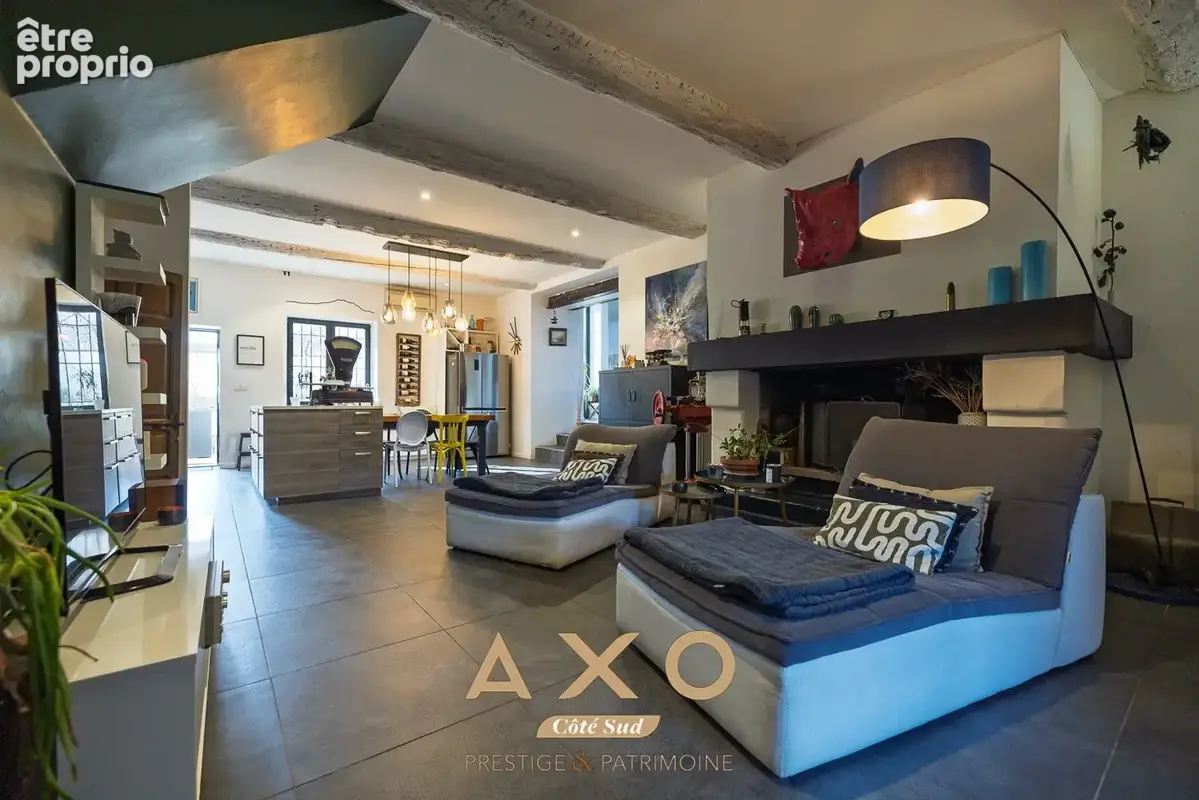 Eguilles - bastide xix eme- 250m² - parc 7 500m² - piscine - vue sainte victoire et village d'eguilles -  1 290 000 - photo 5