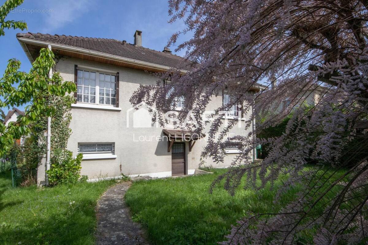 Photo 1 - Maison à VILLECRESNES