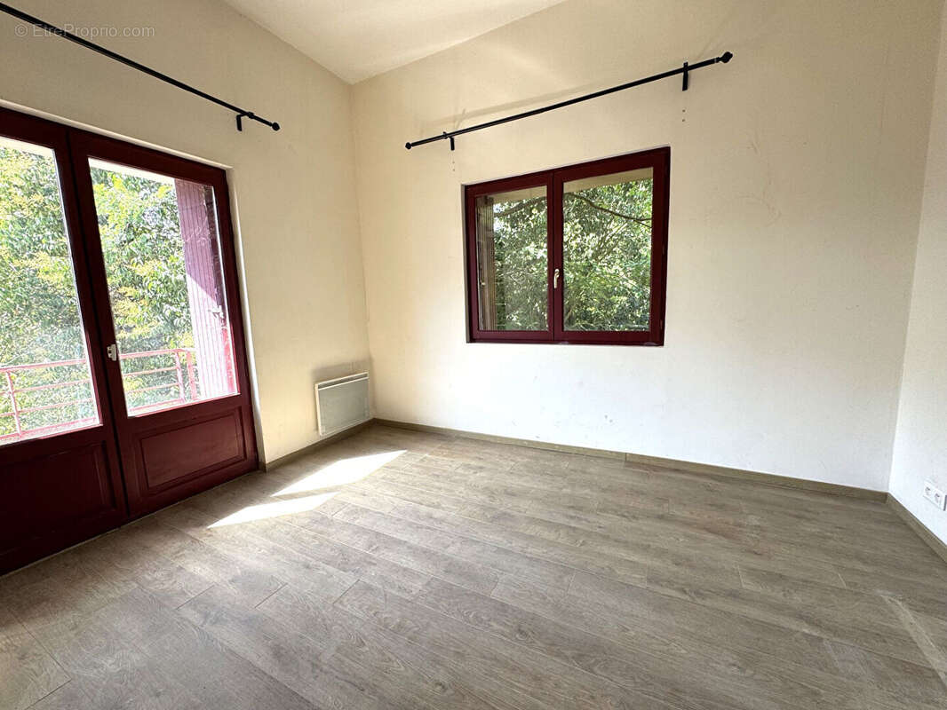 Appartement Toulouse 4 pièces 126m² + Terrasse + Balcon + 2 parking ! POUVOURVILLE - photo 8