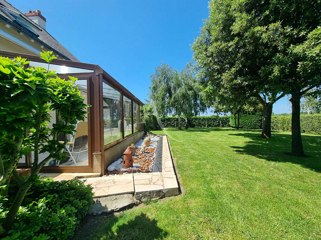 Maison 145 m² à Saint-Georges-Sur-Loire  - photo 2