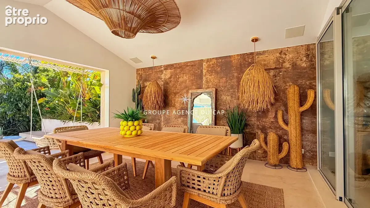 À vendre villa de 9 pièces avec vue mer sur le golfe de saint-tropez, aux issambres - photo 11