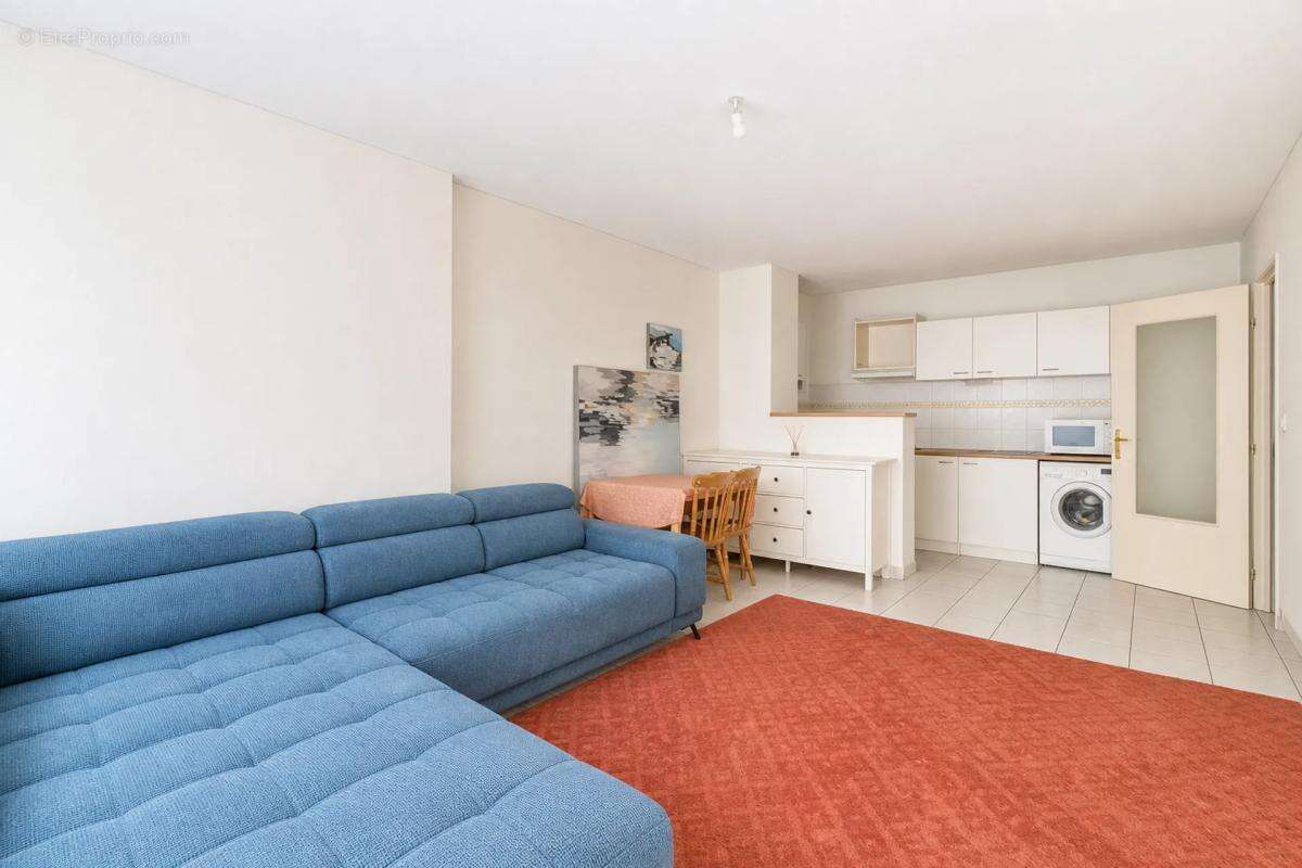 Appartement 3 pièces avec grande terrasse- Port Marianne - photo 3
