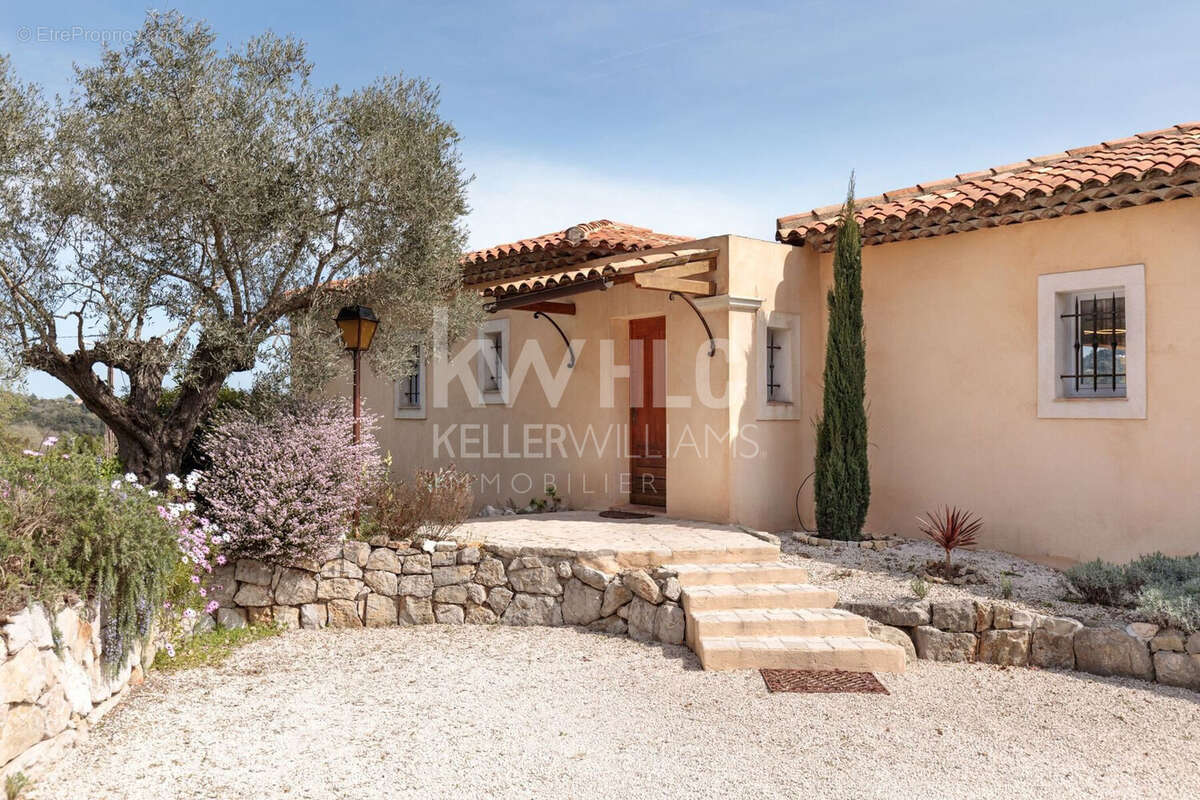 Maison à LES ADRETS-DE-L'ESTEREL