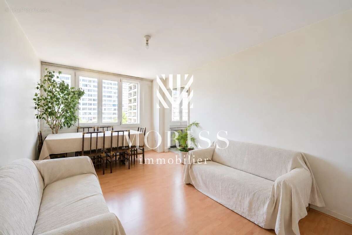 Appartement à PARIS-14E