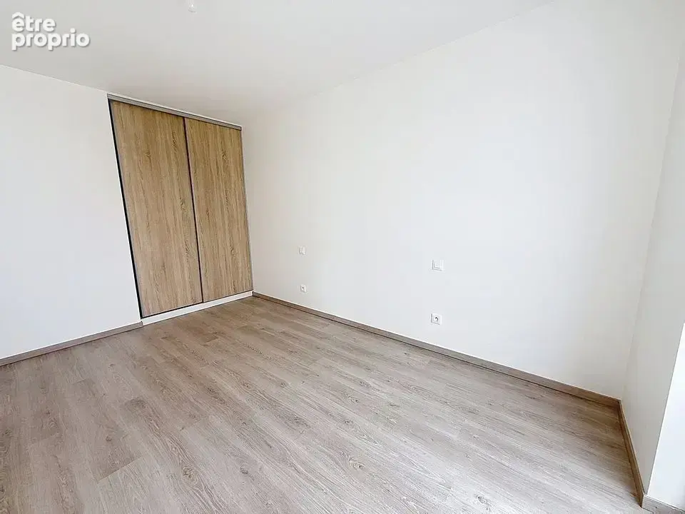 THIONVILLE - Appartement F3 terrasse - grand garage & parking extérieur privé -- 279 000,- € - photo 9