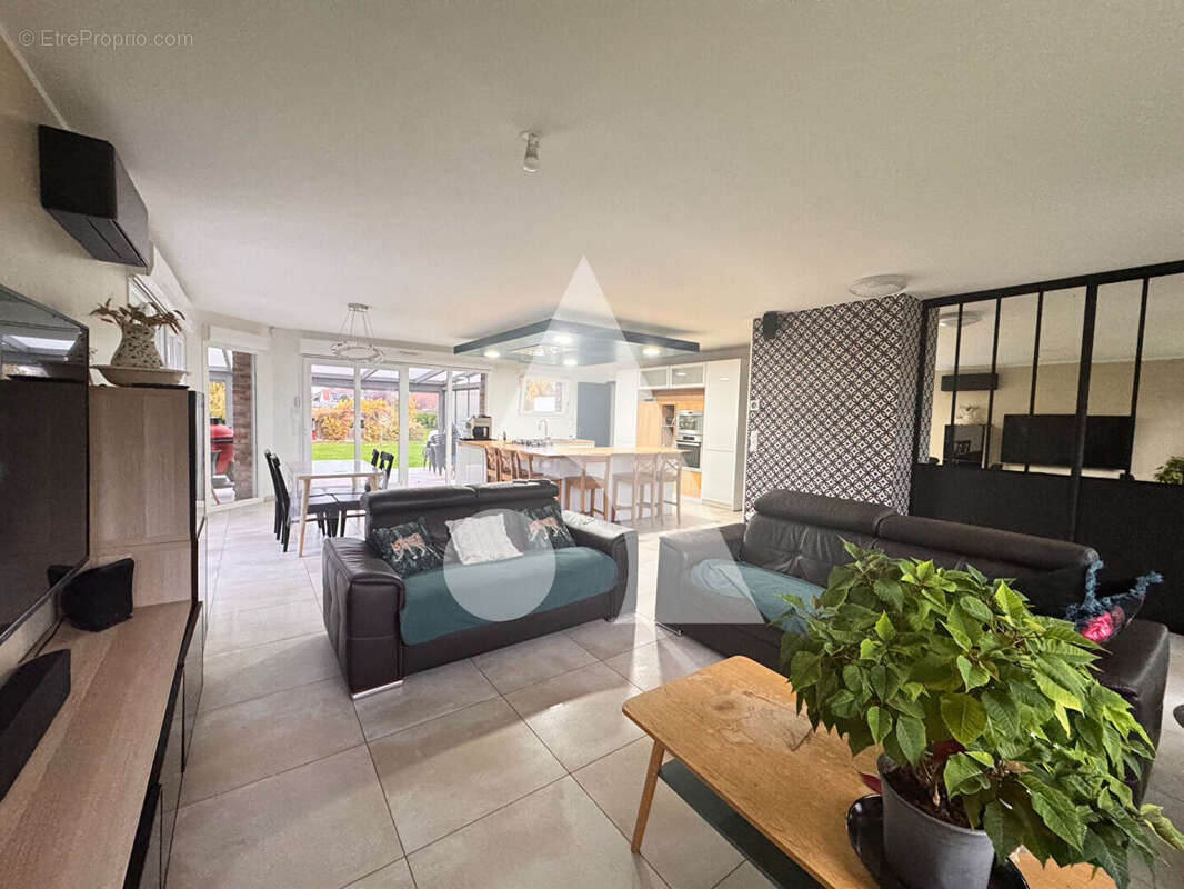 Maison à IZEL-LES-EQUERCHIN