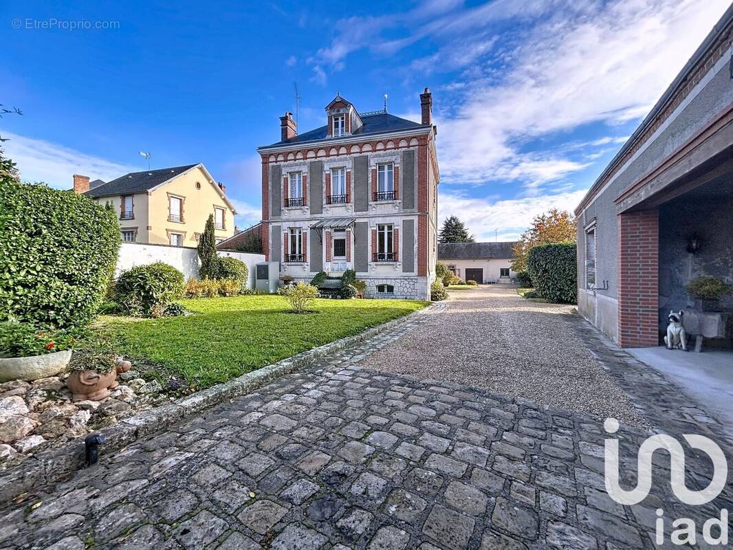 Photo 1 - Maison à BEAUNE-LA-ROLANDE