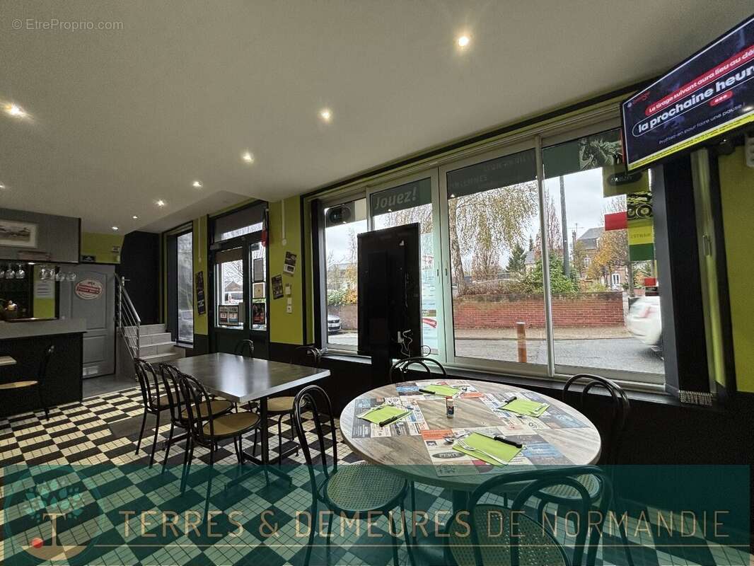 Commerce à FRIVILLE-ESCARBOTIN