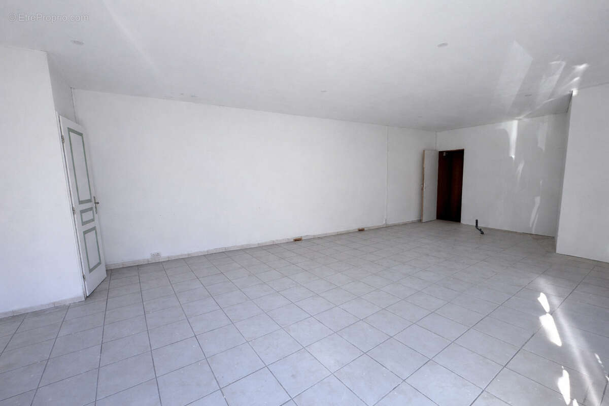 Appartement à COUTRAS