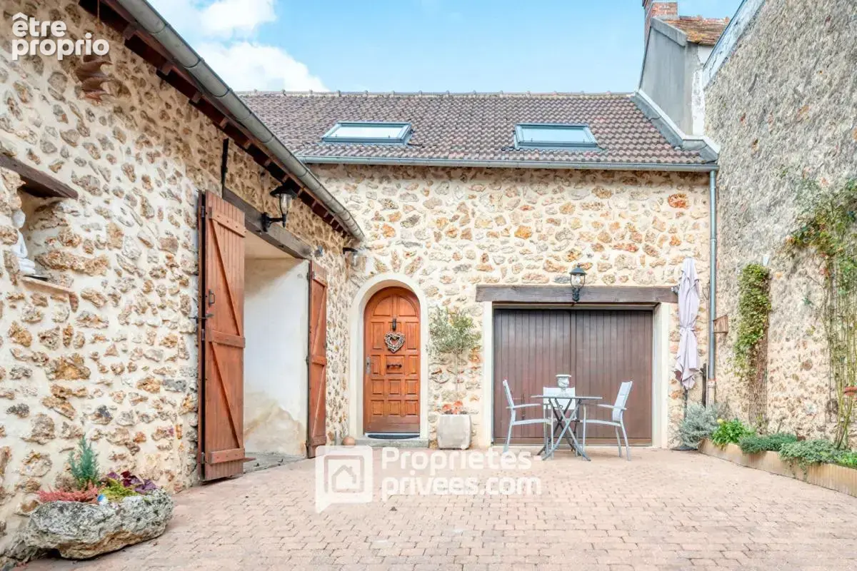 Bien de caractère et sa pièce de vie façon Loft - photo 2