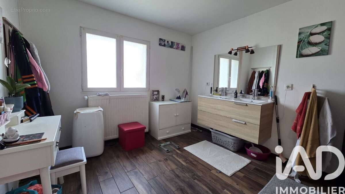 Maison 93 m² à Fleac  - photo 6