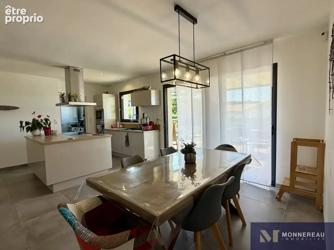 Maison contemporaine de plain-pied avec piscine - photo 7