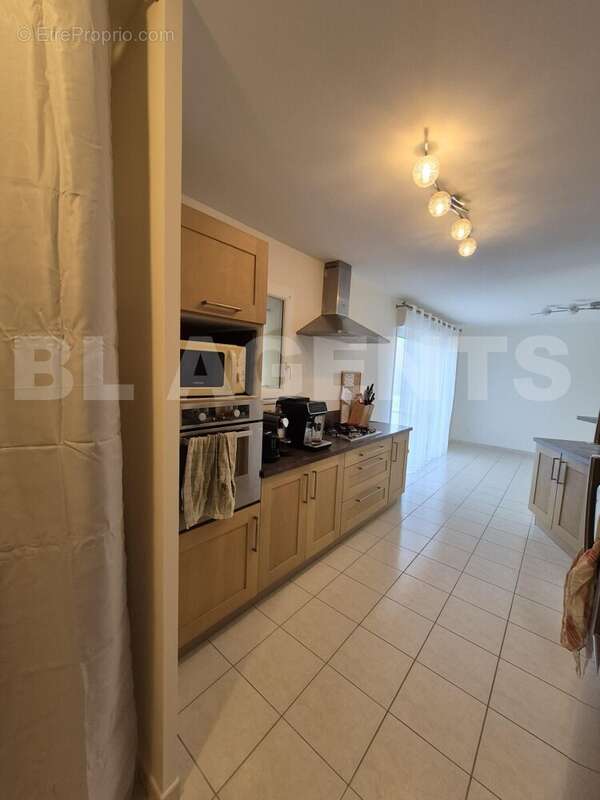 Cuisine - 2 - Maison à LABASTIDE-DU-TEMPLE