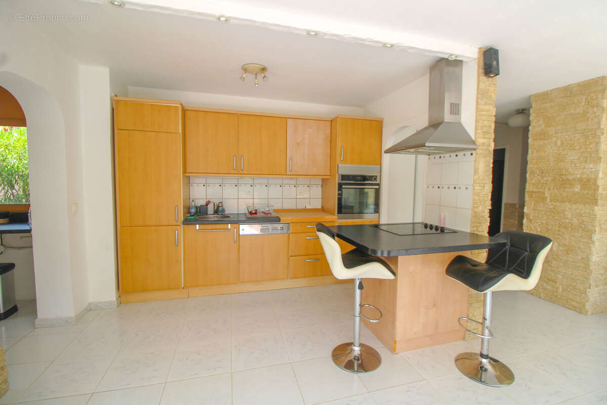 Appartement à MANDELIEU-LA-NAPOULE