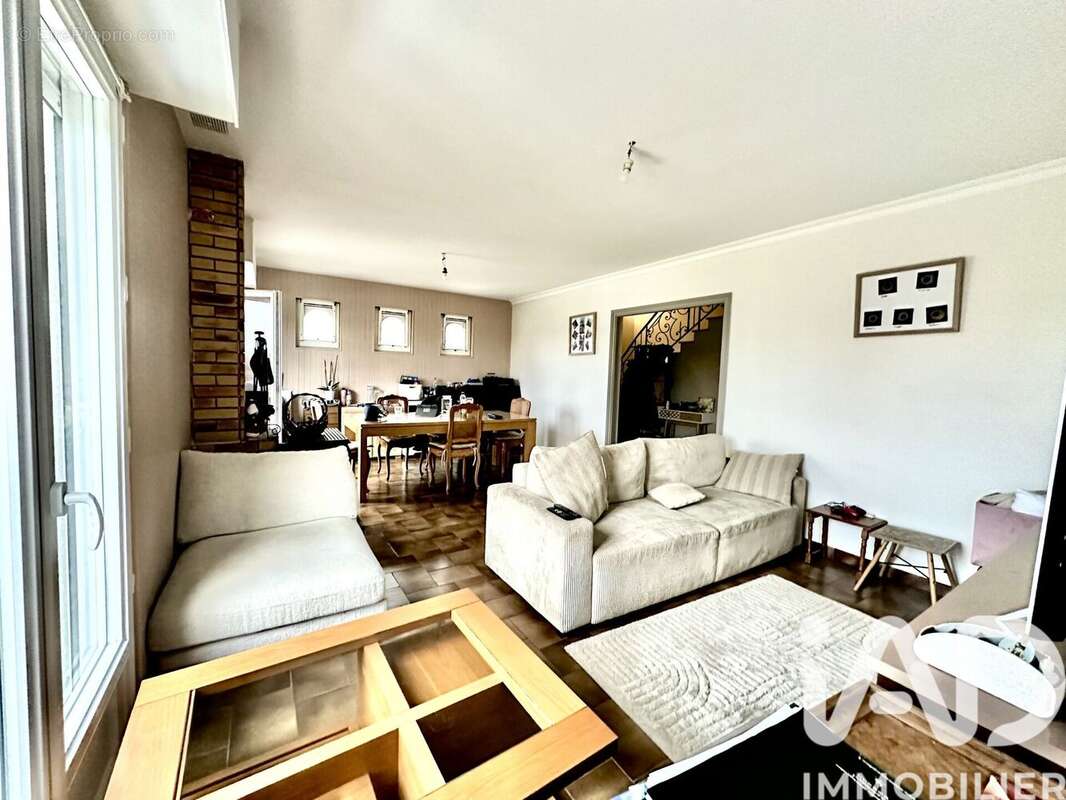 Photo 2 - Maison à ERGUE-GABERIC